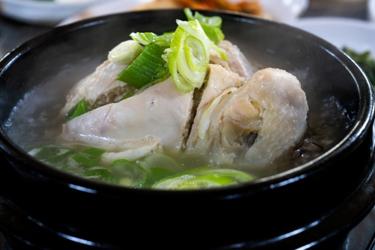 삼계탕 자료사진. / SUNGMOON HAN-shutterstock.com