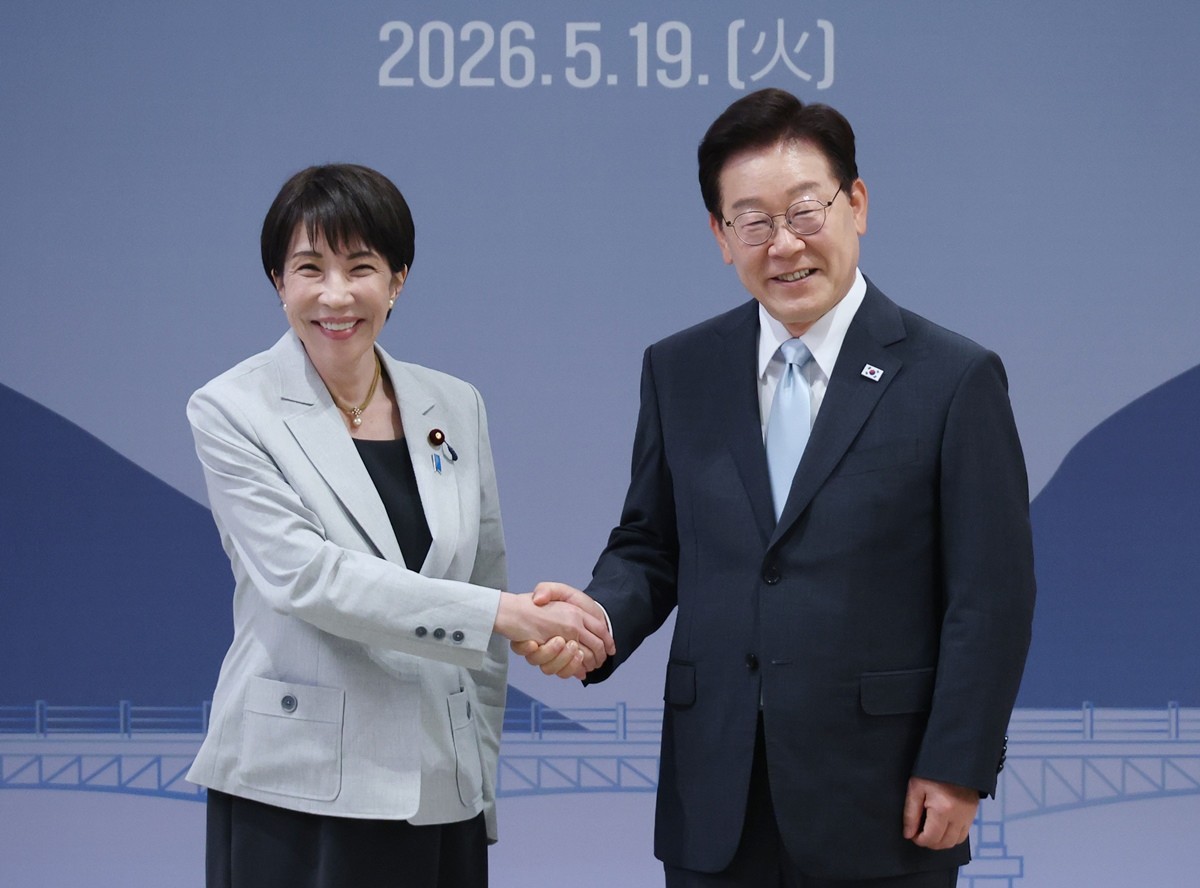 다카이치 총리와 이재명 대통령 / 뉴스1