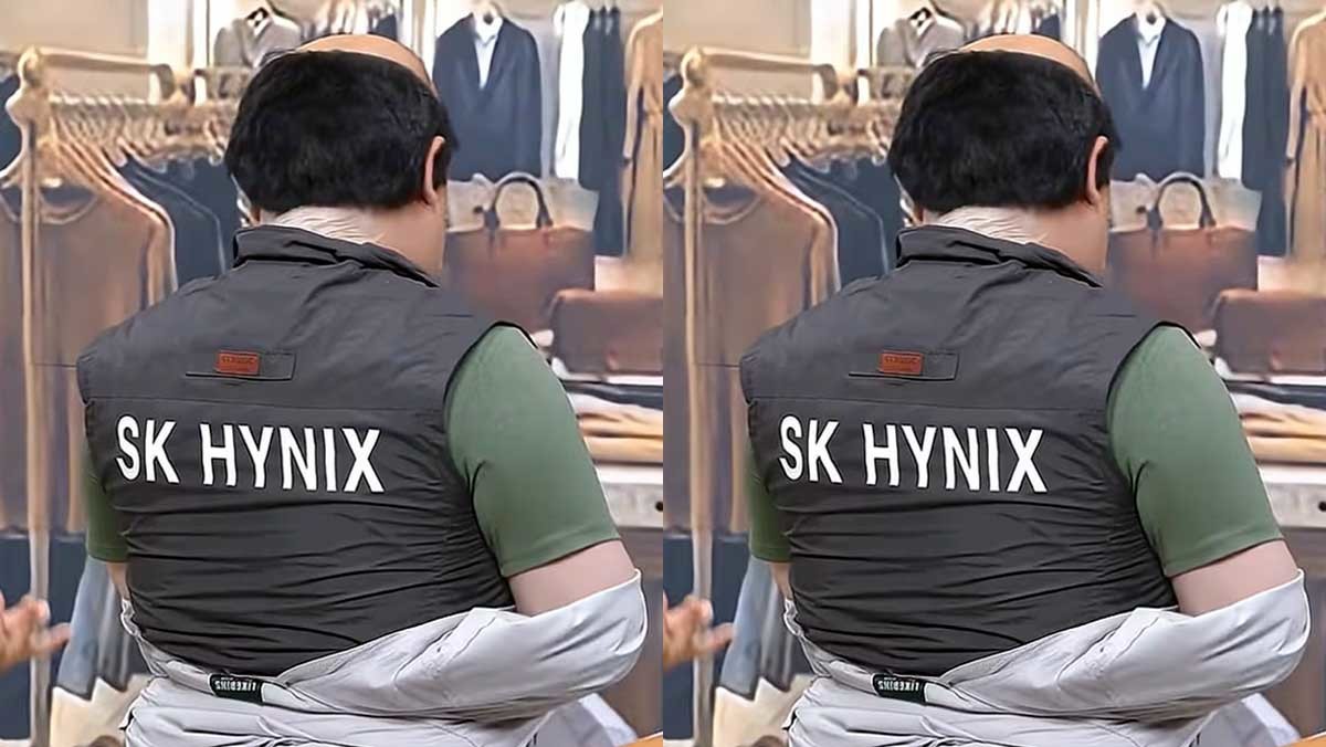 ‘SNL코리아 시즌8’ 5회에서 SK하이닉스 작업복을 입은 남성이 등장했다. / 쿠팡플레이