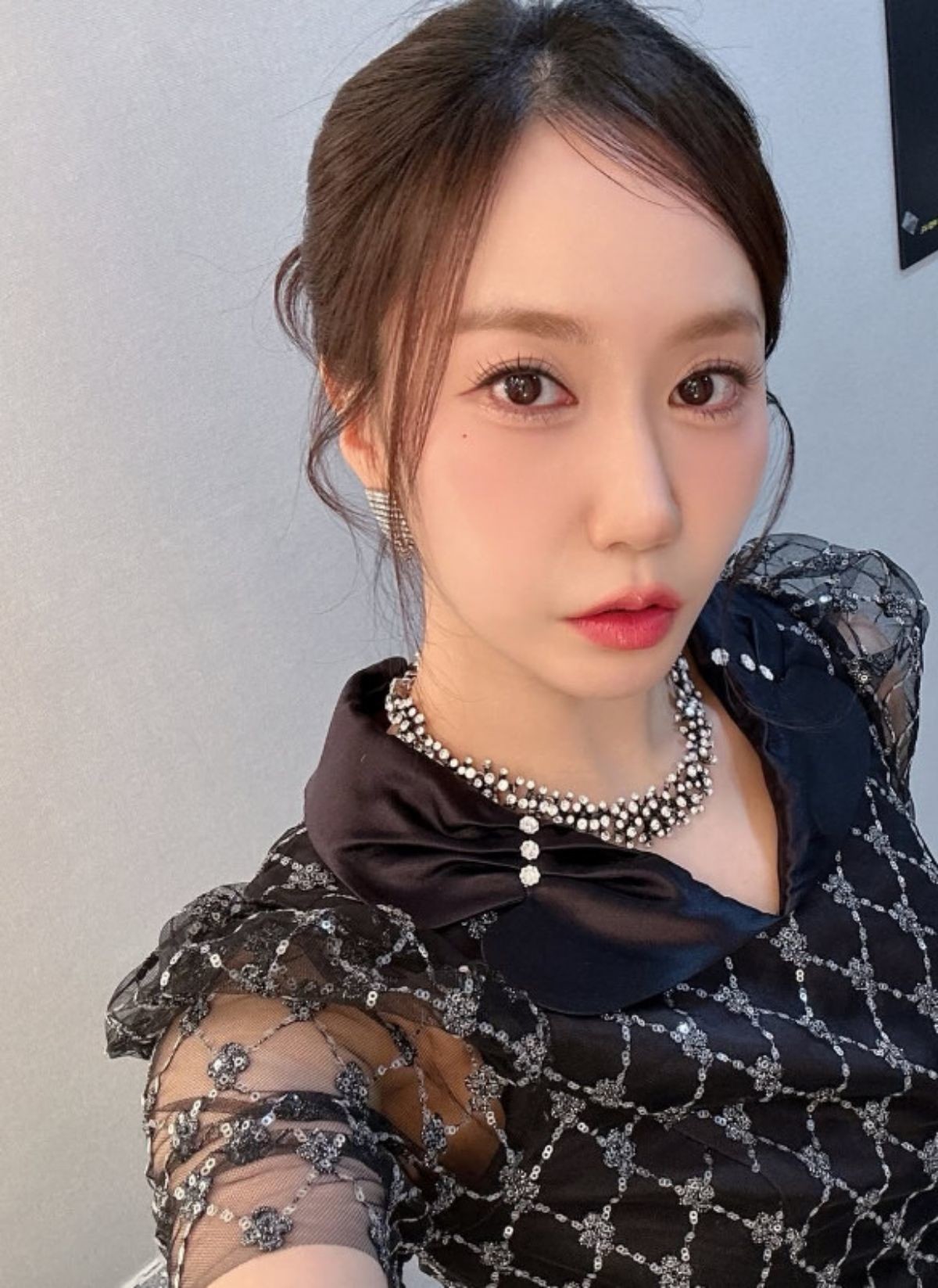 '미스트롯2' '현역가왕' 등에 출연해 큰 사랑 받은 가수 별사랑. / 별사랑 인스타그램