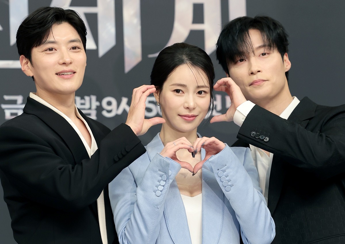 '멋진 신세계' 제작발표회에 참석한 배우 장승조, 임지연, 허남준 / 뉴스1