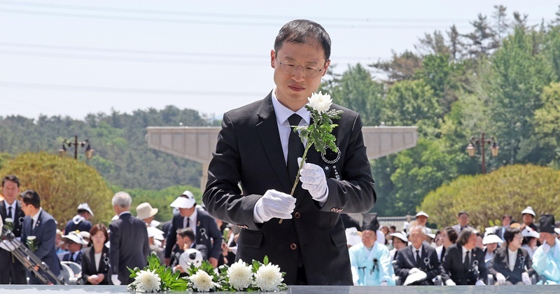 "군대 갔다왔냐" 의혹 제기에 김상욱이 조용히 올린 '사진'