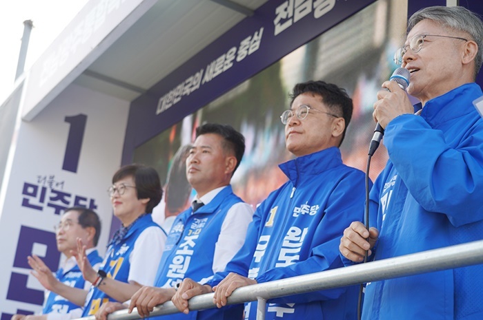 민형배·우홍섭 완도 맞손…기본소득·전복 회생 앞세워 민생 승부수
