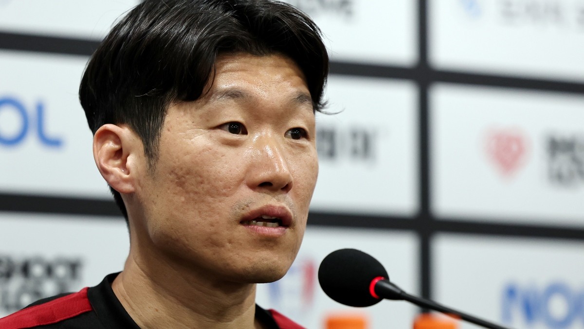 박지성 자료사진. 박지성이 2026년 4월 19일 오후 경기 수원시 팔달구 수원월드컵경기장에서 열린 수원삼성과의 경기 전 기자회견에서 취재진 질문에 답변하고 있다. / 뉴스1