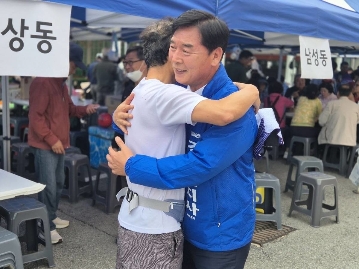 오중기 후보 영주 소백산 철쭉제 현장 방문 모습