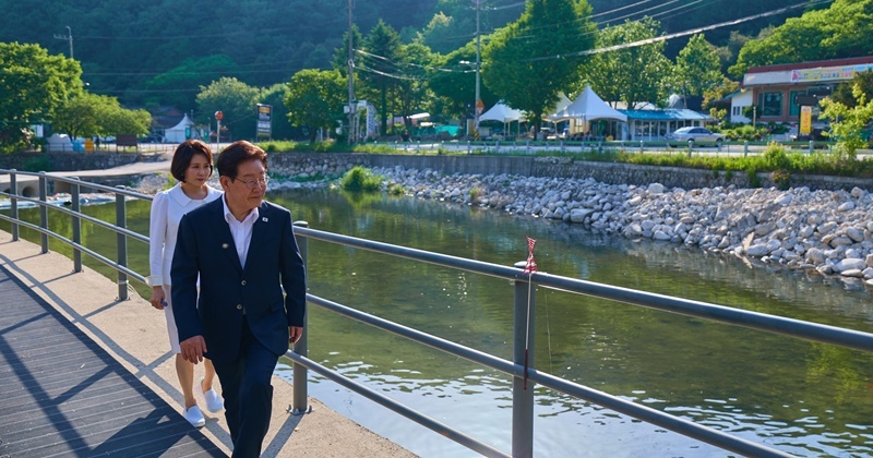 이재명 대통령, 직접 대대적인 정비 벌였던 '백운계곡' 방문한 이유 