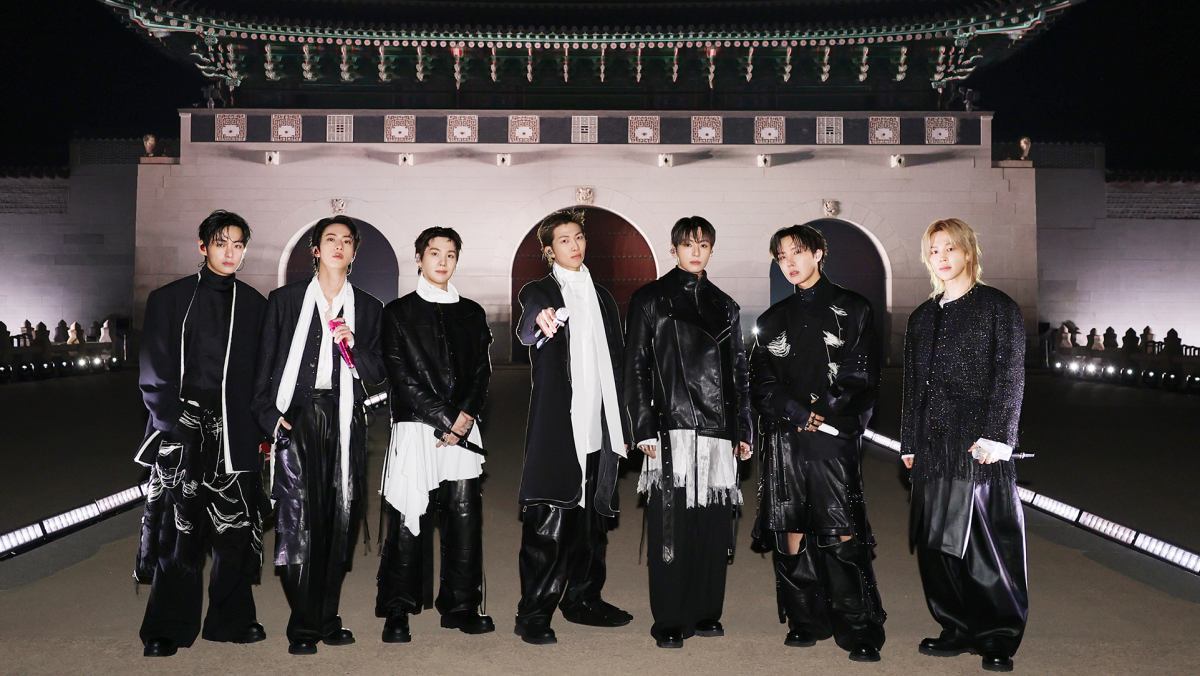 BTS 공연에 난리난 부산 바가지 요금… 분통 터진 전 세계 팬들에게 무료 숙식 내준 '의외의 장소'