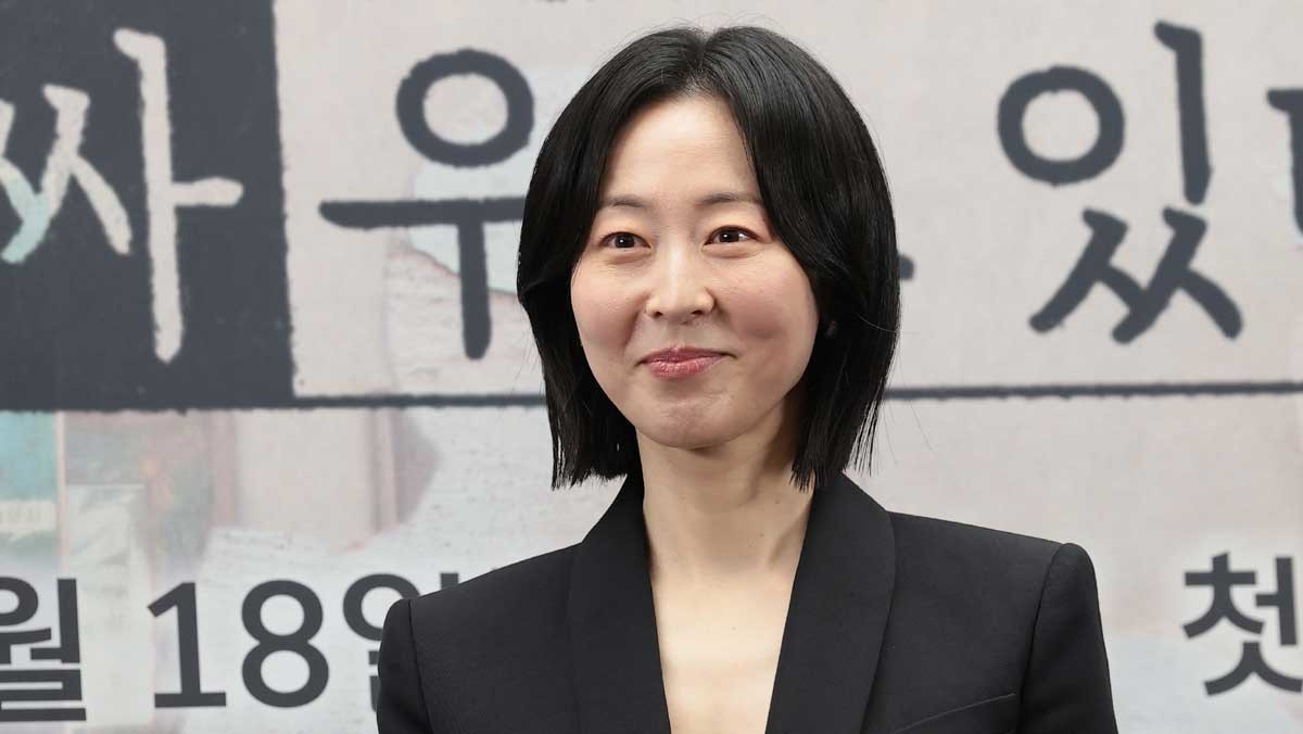 배우 강말금이 지난달 17일 서울 마포구 상암동 스탠포드 호텔에서 열린 JTBC 드라마 '모두가 자신의 무가치함과 싸우고 있다'(이하 모자무싸) 제작발표회에 참석해 포즈를 취하고 있다. '모자무싸'는 잘난 친구들 사이에서 혼자만 안 풀려 시기와 질투로 괴로워 미쳐버린 인간의 평화 찾기를 따라가는 드라마다. / 뉴스1