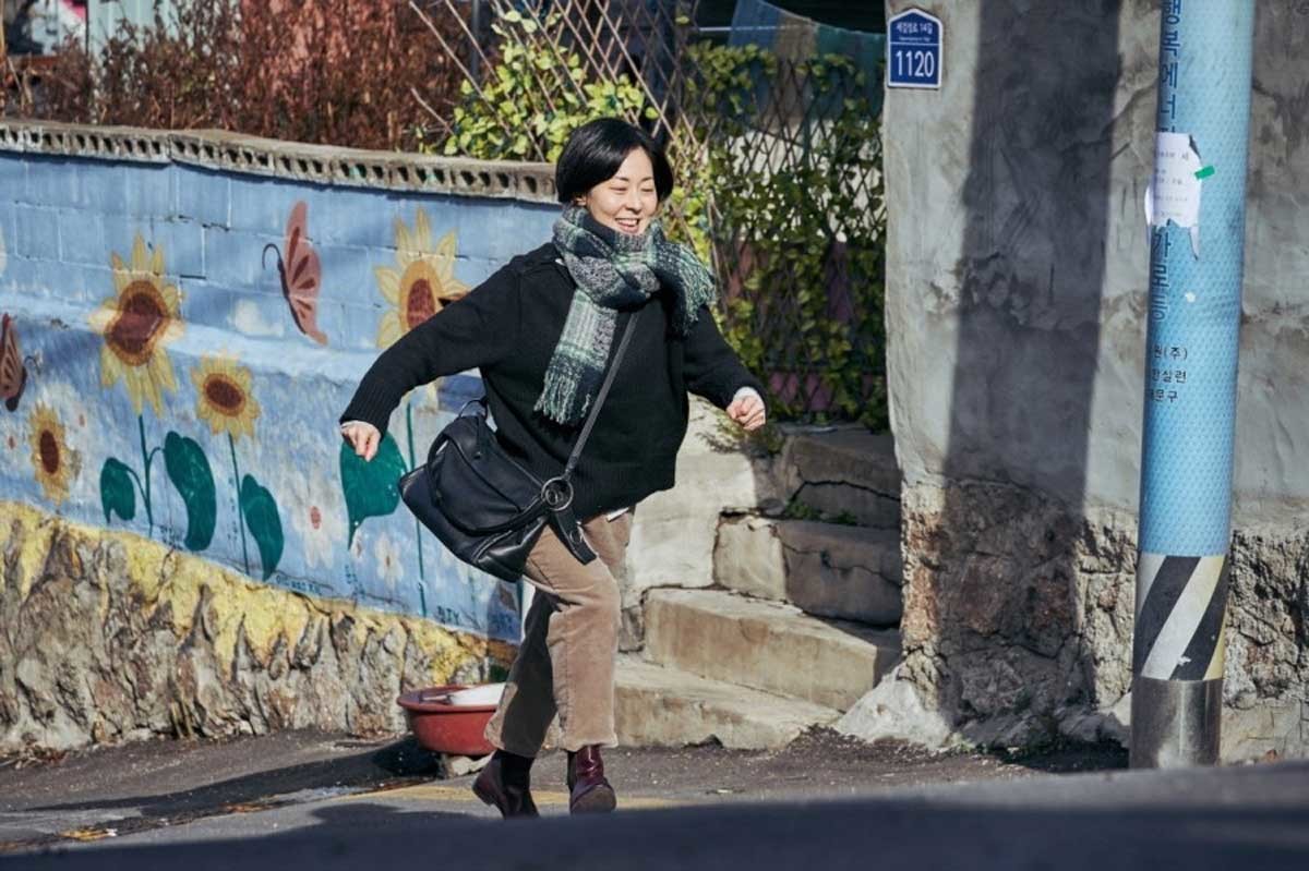 영화 '찬실이는 복도 많지' 스틸컷. / 찬란