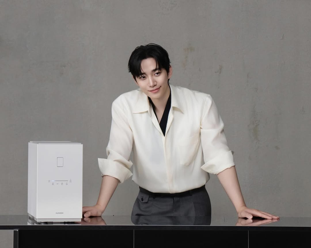 Lee Junho for CUCKOO / O3 COLLECTIVE Instagram