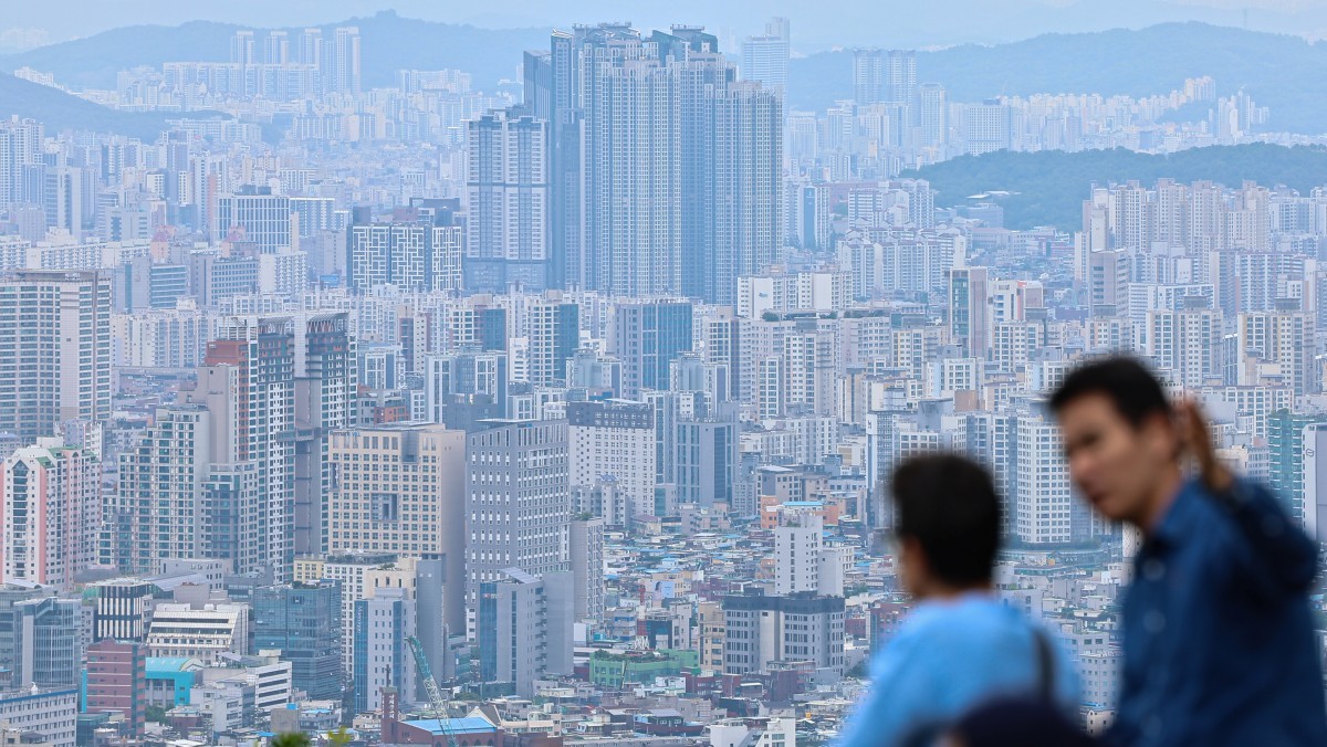 서울 중구 남산에서 바라본 동대문구 일대 아파트. / 뉴스1
