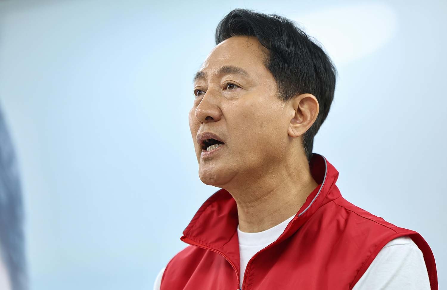 하필 사전투표 첫날에 서울시 압수수색... 국민의힘 분노