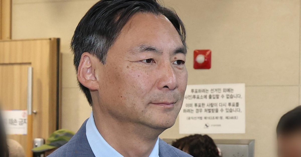 '부정선거론' 모스 탄, 사전투표 첫날(9일) 황교안과 회동... 무슨 얘기 나눴나