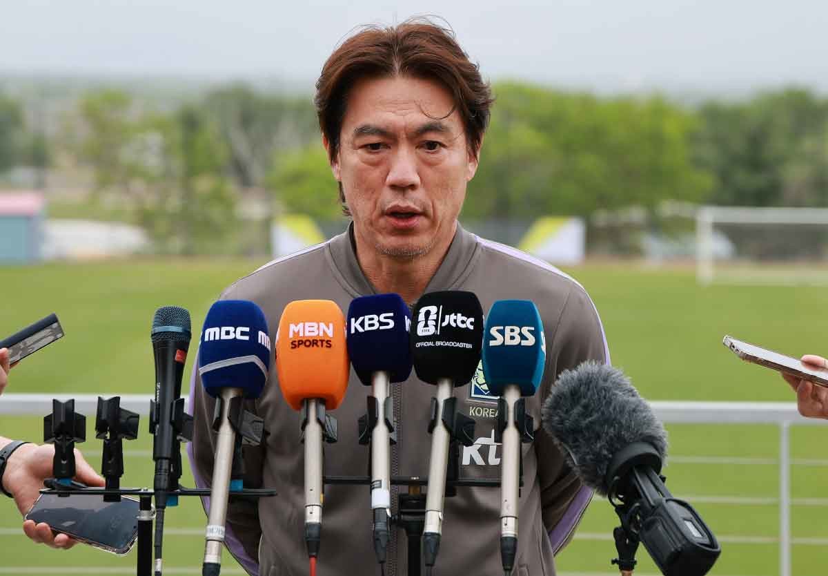 홍명보 대한민국 축구대표팀 감독이 29일(현지시간) 미국 유타주 헤리먼에 위치한 자이언스뱅크 트레이닝센터에서 인터뷰를 하고 있다. / 뉴스1