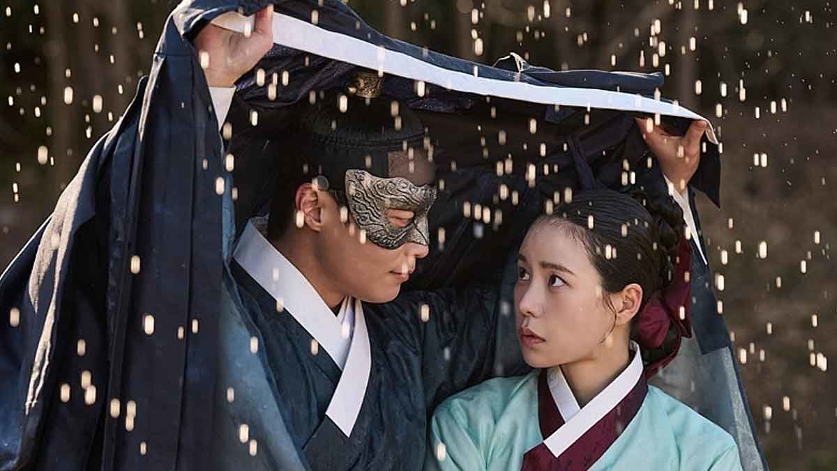 '멋진 신세계' 임지연♥허남준, 아련한 빗속 데이트. / SBS '멋진 신세계'