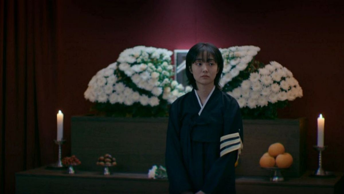 '킬러들의 쇼핑몰' 시즌1 주요 장면. / 디즈니플러스