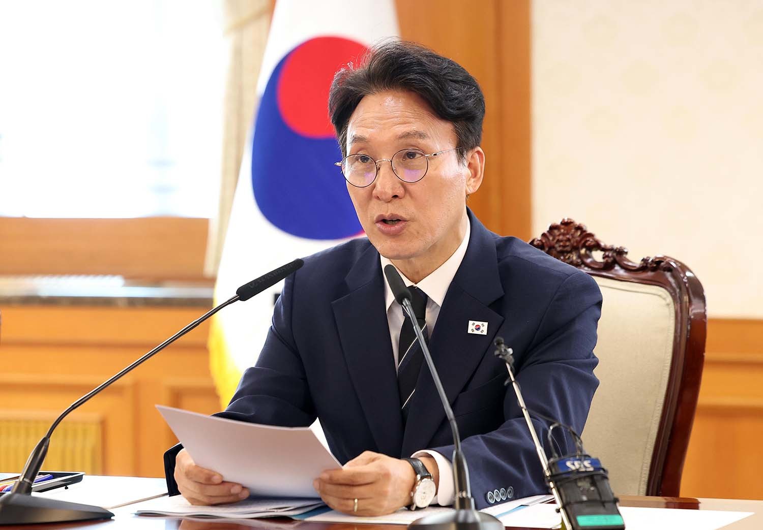 김민석 국무총리가 28일 서울 종로구 정부서울청사에서 열린 데이터 관계장관회의에서 모두발언을 하고 있다. / 뉴스1