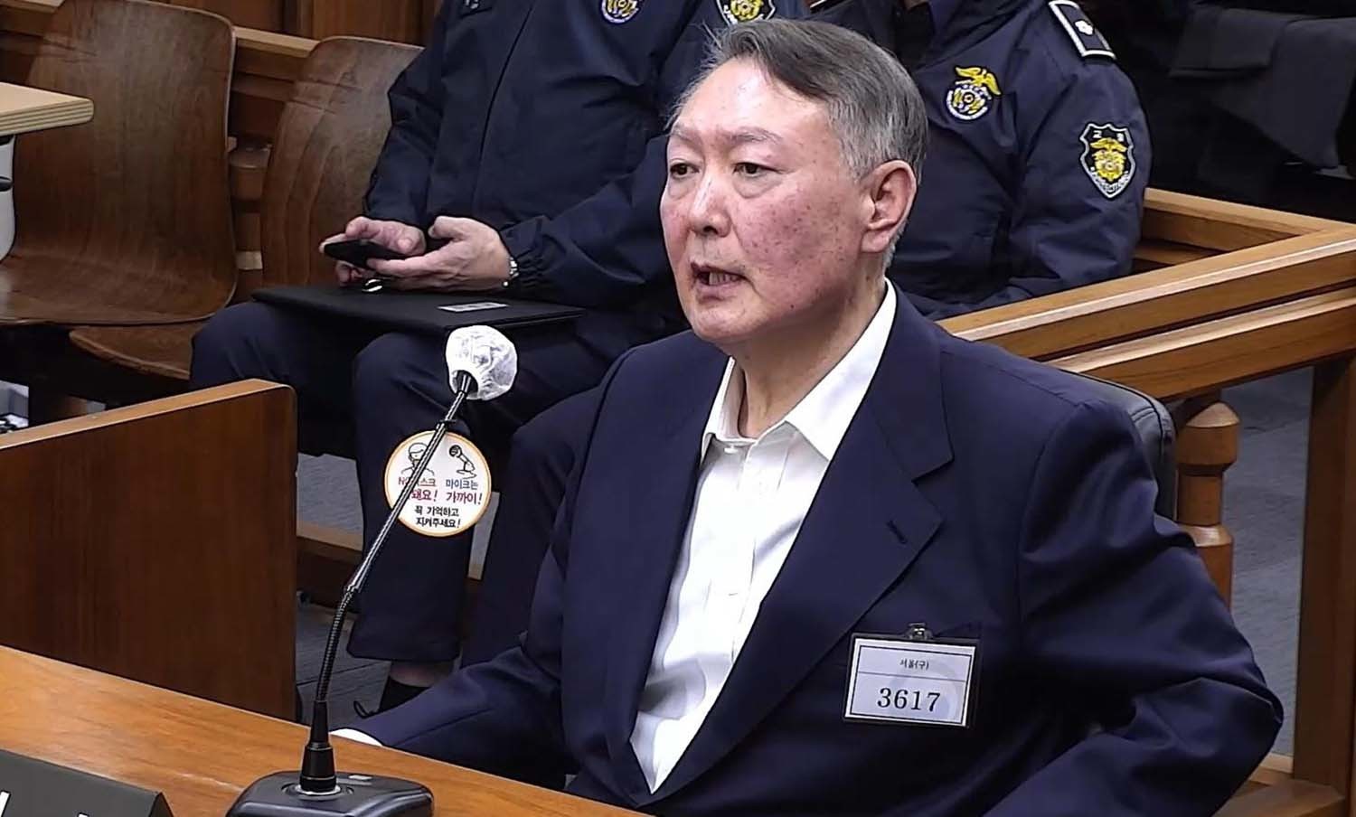 "윤석열, 합참의장에게 총 가져와서 자기 머리에 쏘라고 했다"