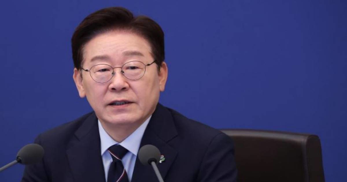 이 대통령은 2일 국무회의에서 '같은 사업장에서 유사한 사고가 반복적으로 발생하는 것은 매우 심각한 문제'라며 고용노동부에 반복 사고 사업장 현황을 별도로 파악해 보고할 것을 주문했다. / 사진=뉴스1