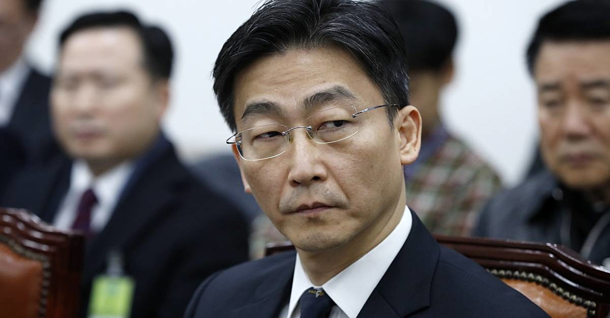 사람을 소중하게 대하는 태도는 거창한 행동이 아니라, 상대를 끝까지 듣고 쉽게 판단하지 않으며 작은 고마움을 표현하는 일상 속 존중에서 시작된다 / 뉴스1