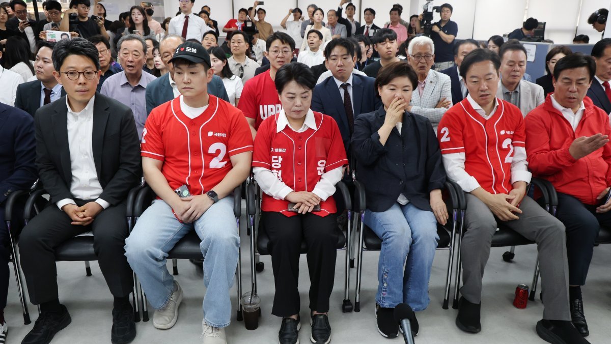 지상3파 서울시장 출구조사 결과 발표…정원오 캠프 '환호' vs 오세훈 캠프 '침묵'
