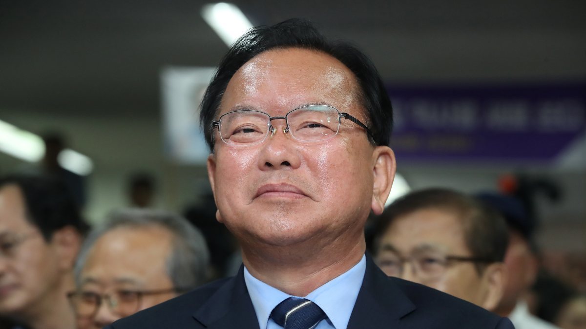 결국 대구서 패배한 김부겸…4일 새벽 선거사무소 찾아 남긴 '이 말'