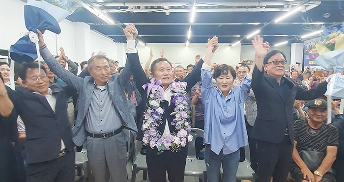 계수나무 가지 하나, 곤륜산 옥 한 조각…김태성, 신안군수 당선으로 전국을 놀라게 하다