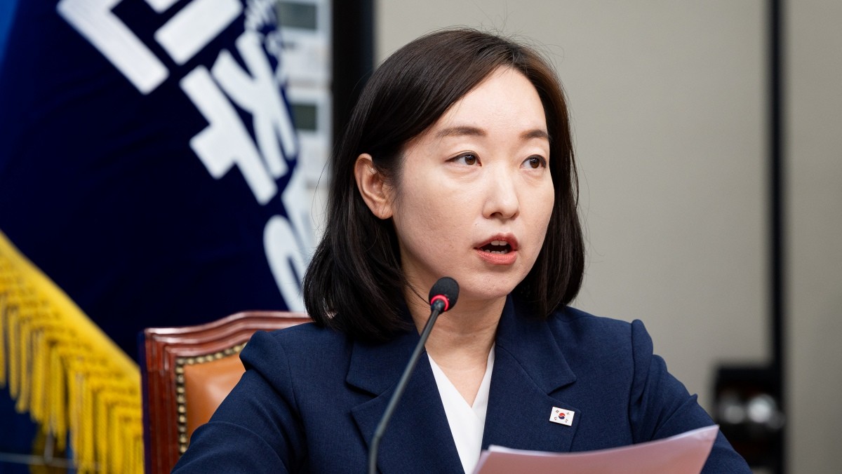 전은수 더불어민주당 후보가 충남 아산을 국회의원 보궐선거에서 당선됐다. 사진은 전 후보가 지난 4월 29일 서울 여의도 국회에서 열린 제2차 인재영입식에서 인사말을 하고 있을 당시 자료. / 뉴스1