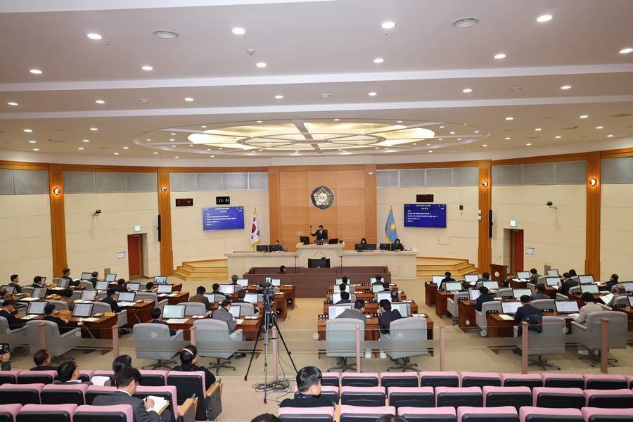 포항시의회 본회의장 전경/포항시의회