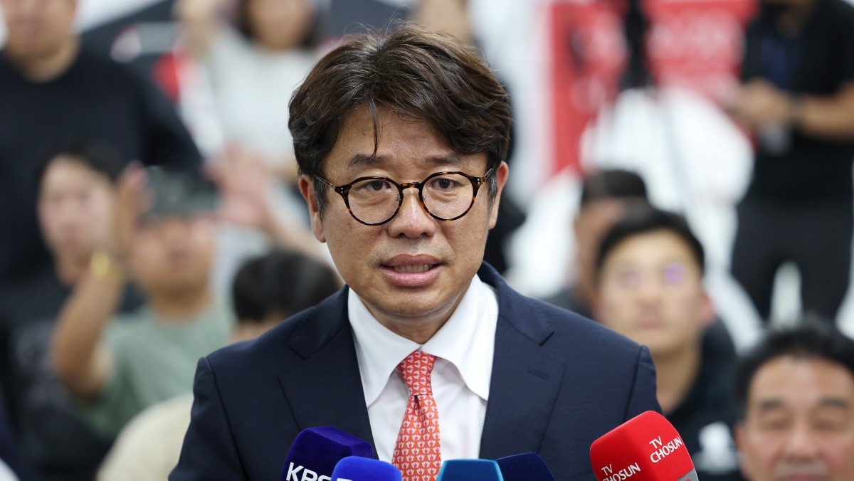 유의동 국민의힘 경기 평택시을 국회의원 후보가 4일 오전 경기 평택시 안중읍에 위치한 선거사무소에서 당선이 확실해지자 소감을 밝히고 있다. / 뉴스1