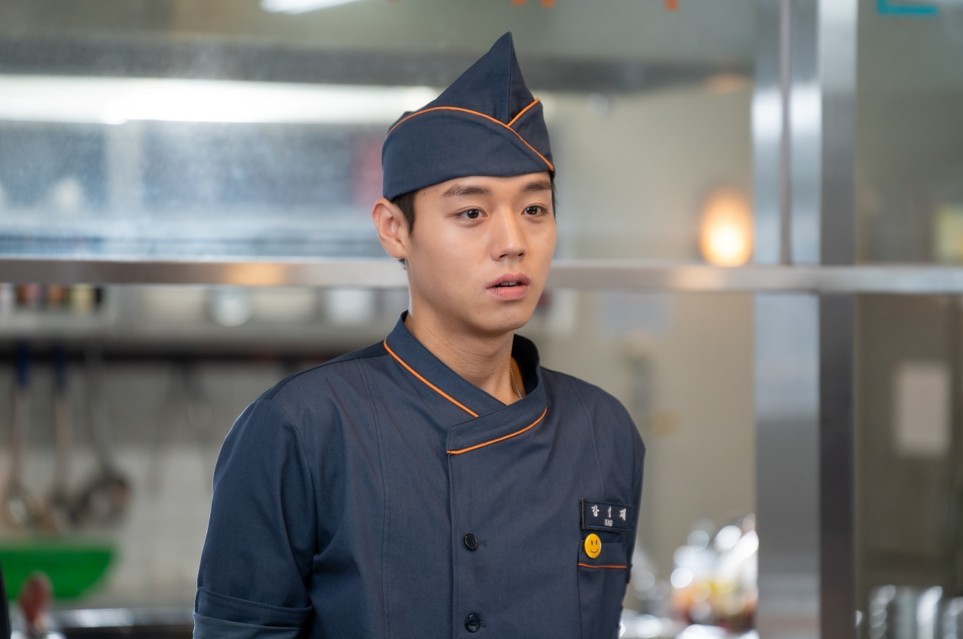 지난 2일 서울 종로구 한 카페에서 박지훈의 라운드 인터뷰가 진행됐다. / 티빙 제공