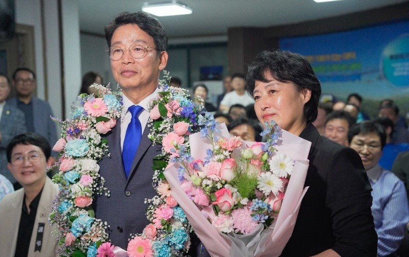 더불어민주당 김찬술 대덕구청장 후보가 6·3 지방 선거에서 당선됐다./사진=김찬술 선거캠프