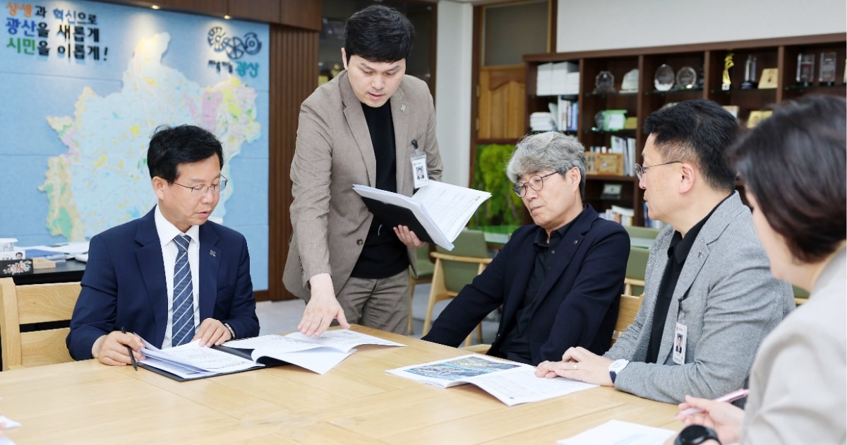박병규 광산구청장이 업무에 복귀한 지난 4일 첫 결재로 ‘전남광주통합특별시 연결도시 광산 추진 전략’을 승인했다. / 광주시 광산구