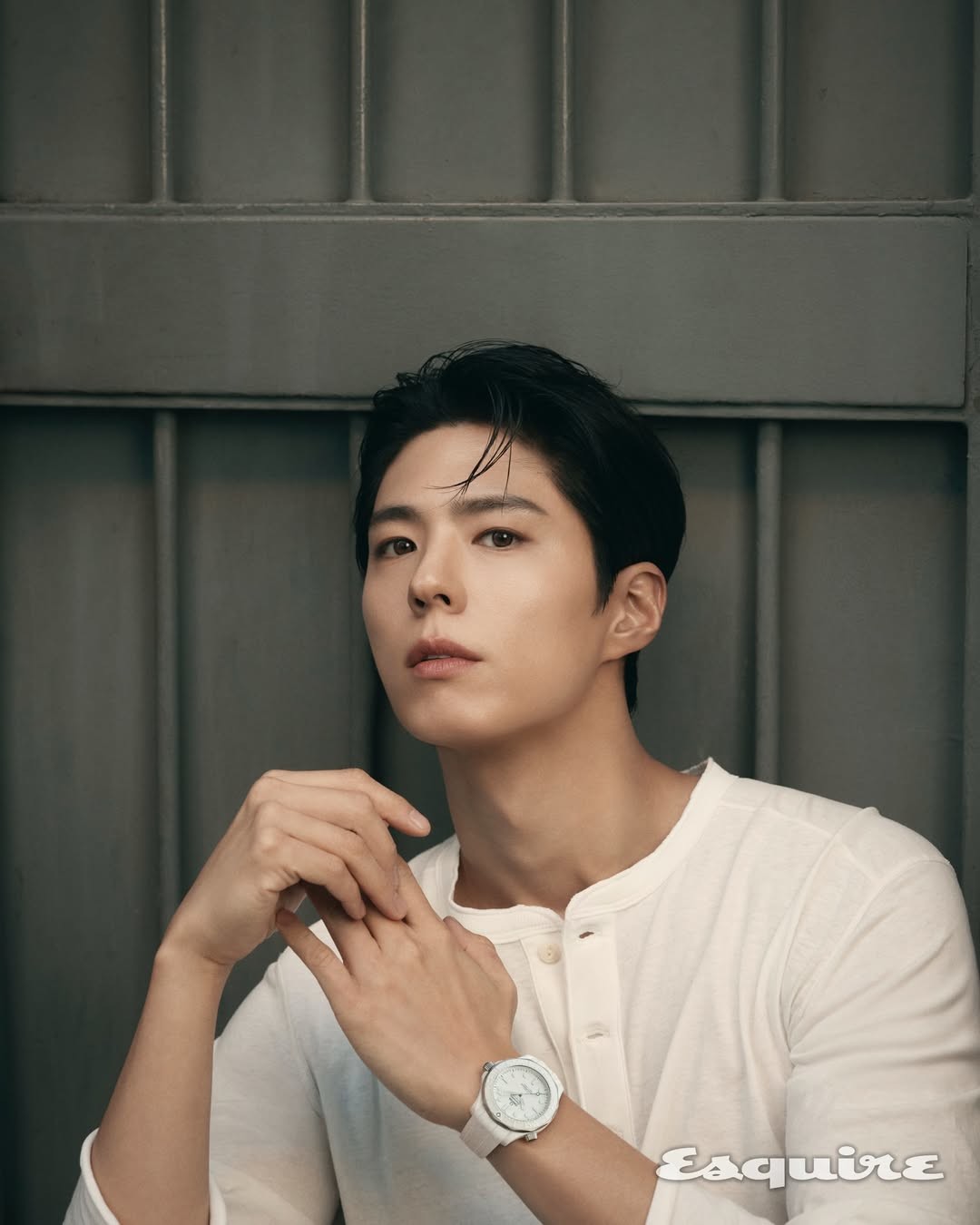 Park Bo-gum posing for Esquire / Park Bo-gum Instagram