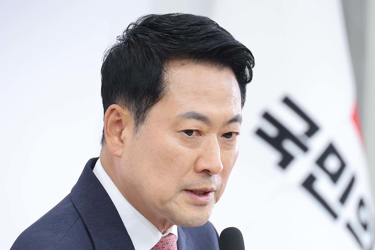 장동혁 국민의힘 대표가 8일 서울 여의도 국회에서 이재명 대통령 취임 1주년 기자회견에 대한 입장을 밝히고 있다. / 뉴스1