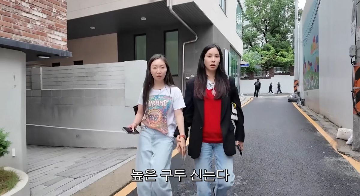 고소영과 그의 새언니인 네일 아티스트 권성희. / 유튜브 '고소영'