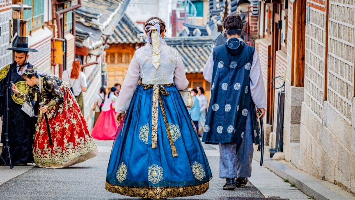 성수동 팝업 전쟁에 지친 기업들… 한옥 문 두드리며 찾아낸 '새로운 무대'