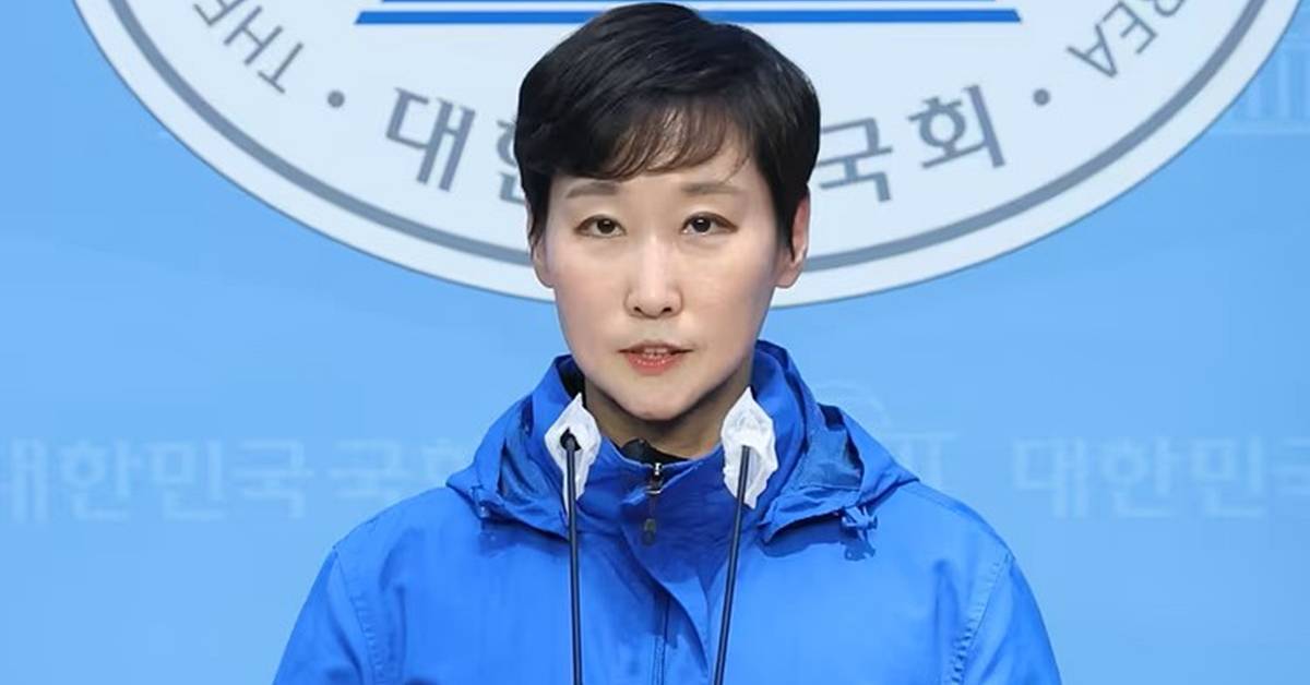 “李대통령, 尹처럼 하시나” 발언 논란…與 이지은 대변인 사퇴