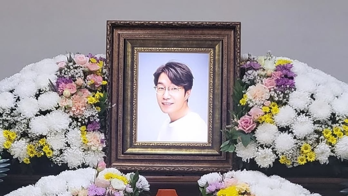 “편집 중 고(故) 송영규 부고 접해” 넷플릭스 1위 찍은 '참교육' 감독, 먹먹한 소감