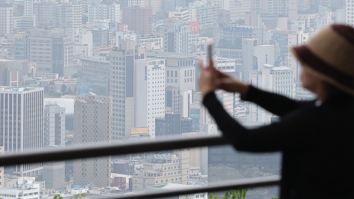 서울 중구 남산에서 바라본 오피스텔 모습. / 뉴스1