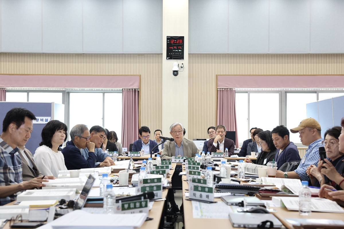 박권현 청도군수 당선인의 민선9기 군수직 인수위가 본격 활동을 시작했다./인수위 제공