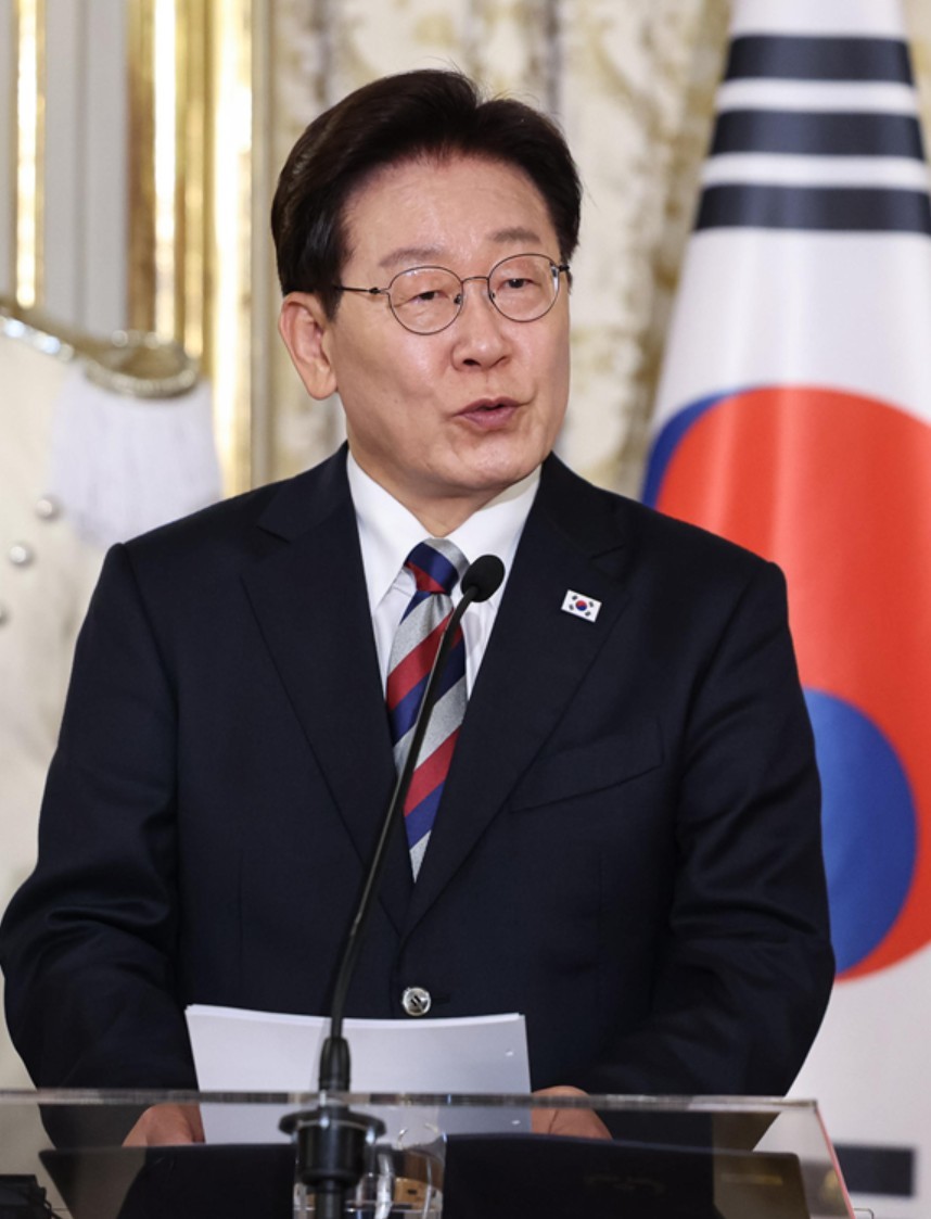 이재명 대통령이 11일(현지시각) 이탈리아 로마 대통령궁에서 공동언론발표를 하고 있다. 2026.6.11/뉴스1