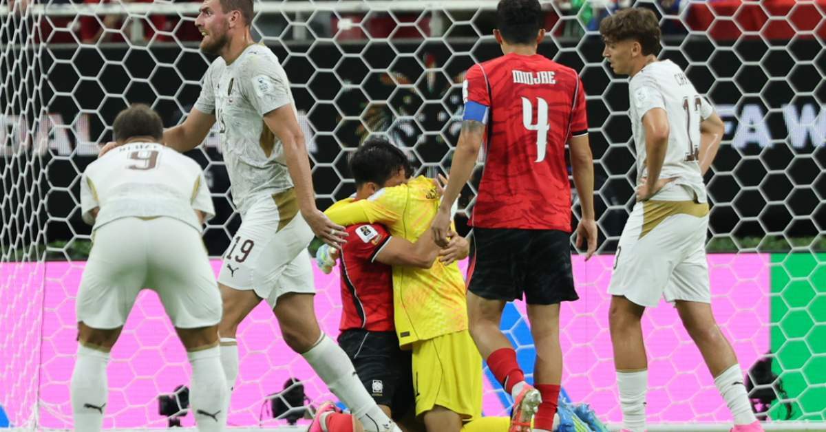 월드컵 때문에 딸 출산도 못 봤다는데…체코전 대활약으로 숨겨진 영웅 된 '한국 선수'