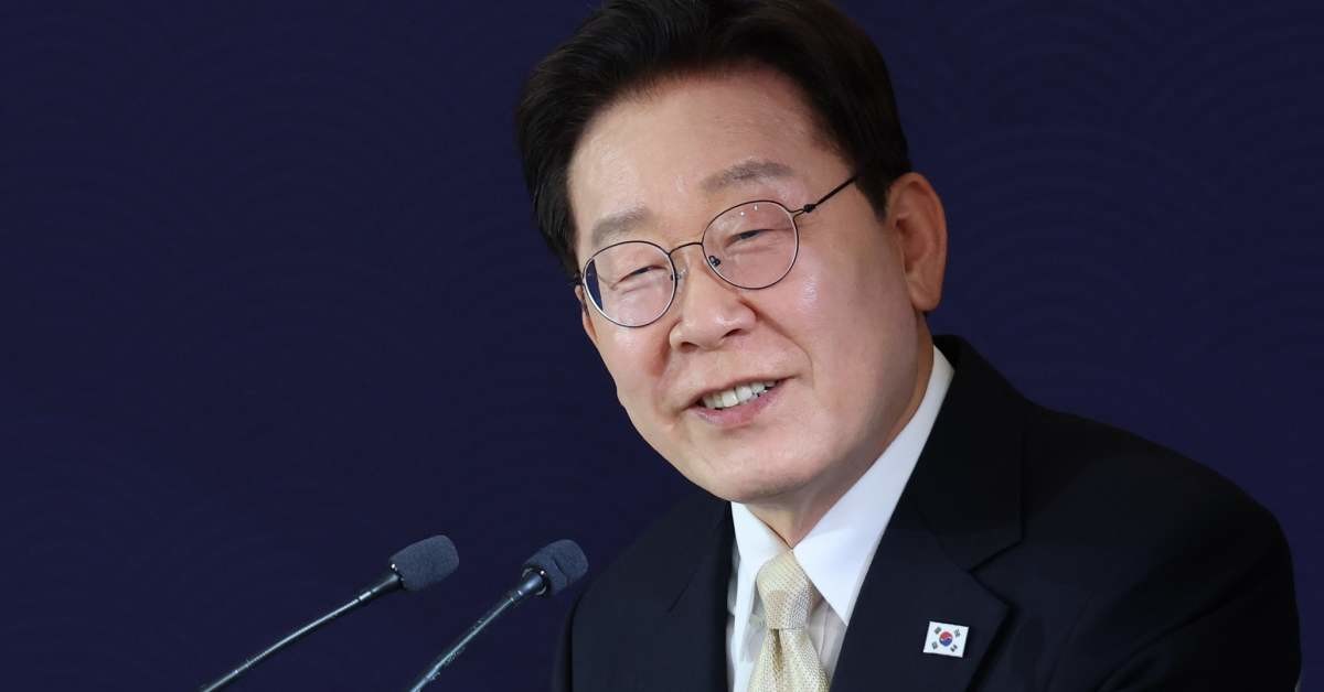 이재명 대통령이 12일 2026 북중미 월드컵 한국 대표팀의 첫 경기를 앞두고 직접 응원 메시지를 남겼다. / 뉴스1