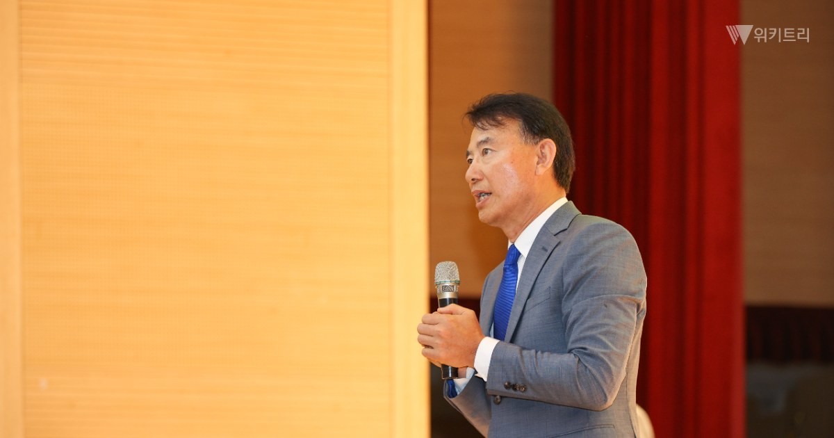 12일 정약용도서관에서 열린 인수위 워크숍에서 최현덕 당선인이 인사말을 하고 있다