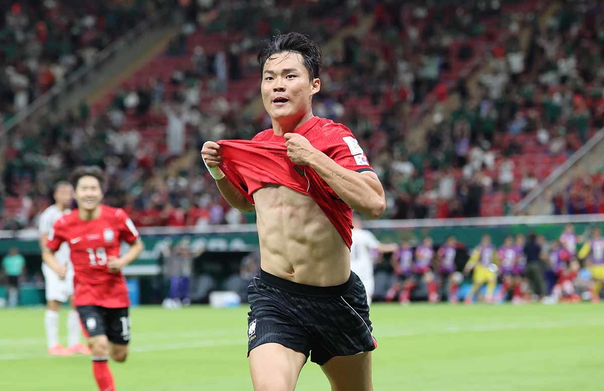 대한민국 축구국가대표팀 오현규가 12일(한국시각) 멕시코 할리스코주 사포판 과달라하라 스타디움에서 열린 2026 북중미 월드컵 A조 조별리그 1차전 대한민국과 체코 경기에서 역전골을 넣고 세리머니를 하고 있다. 이날 경기는 대한민국 체코를 상대로 2-1로 승리했다. / 뉴스1