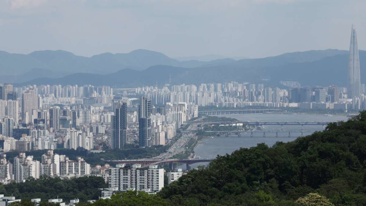 남산에서 바라본 서울 시내 아파트 모습. / 뉴스1