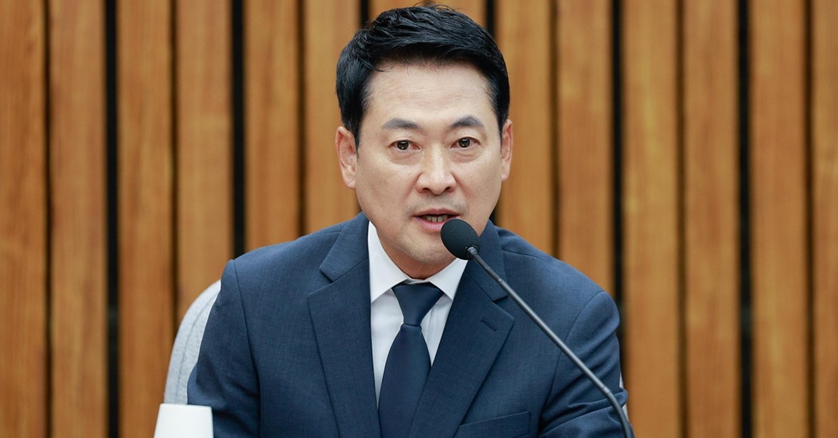 장동혁 국민의힘 대표가 지난 10일 오후 서울 여의도 국회에서 열린 '6·3 지방선거 투표용지 부족 사태 관련 국민 참정권 회복을 위한 시국선언 대학생 간담회'에 참석해 인사말을 하고 있다. / 뉴스1