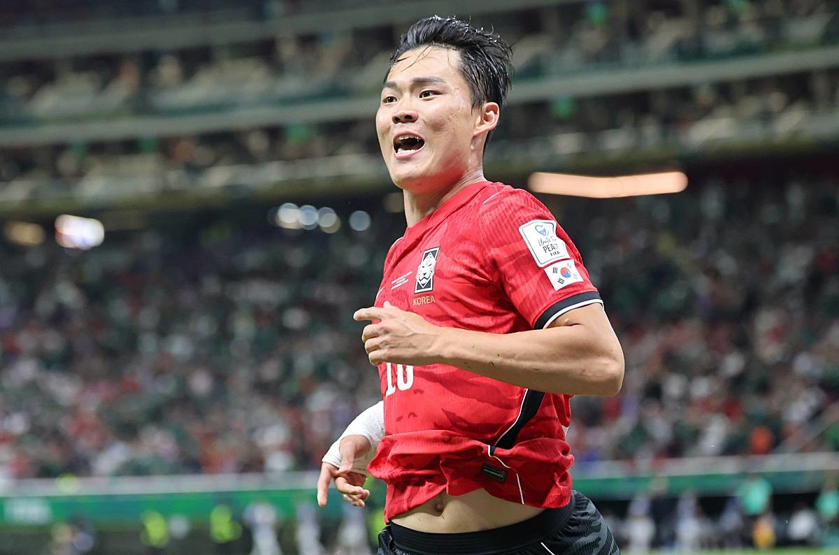 대한민국 축구국가대표팀 오현규가 지난 11일(현지시간) 멕시코 할리스코주 사포판 과달라하라 스타디움에서 열린 2026 북중미 월드컵 A조 조별리그 1차전 대한민국과 체코 경기에서 역전골을 넣고 환호하고 있다. 이날 경기는 대한민국 체코를 상대로 2-1로 승리했다 / 뉴스1