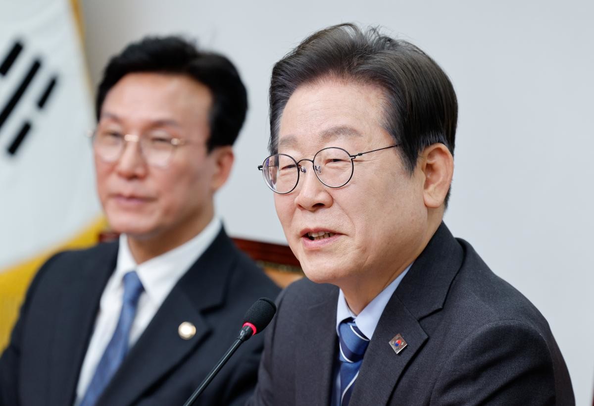 지난해 4월 당시 더불어민주당 당대표였던 이재명 대통령. / 뉴스1